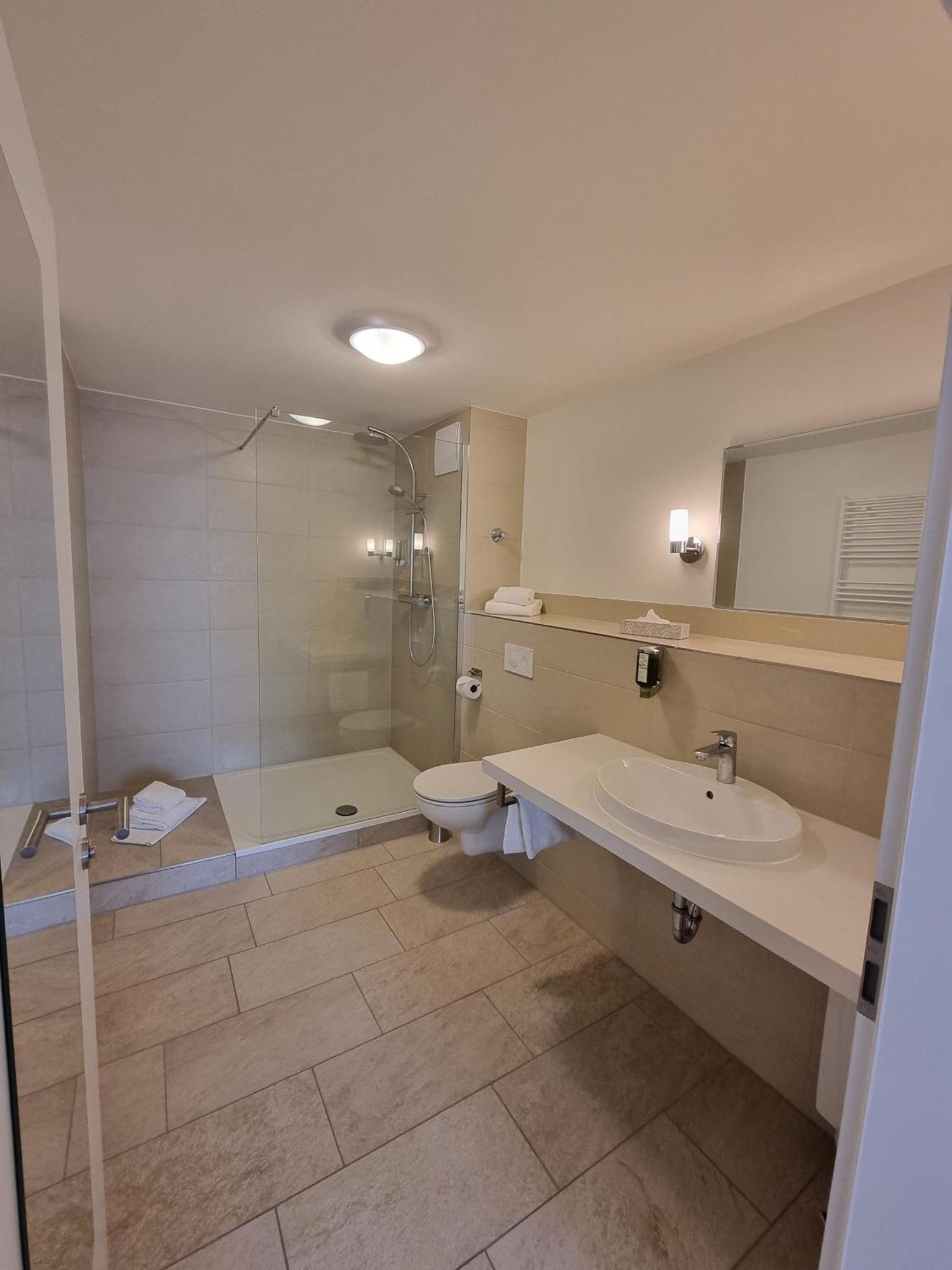 Hotel Burg Wanzleben Dış mekan fotoğraf