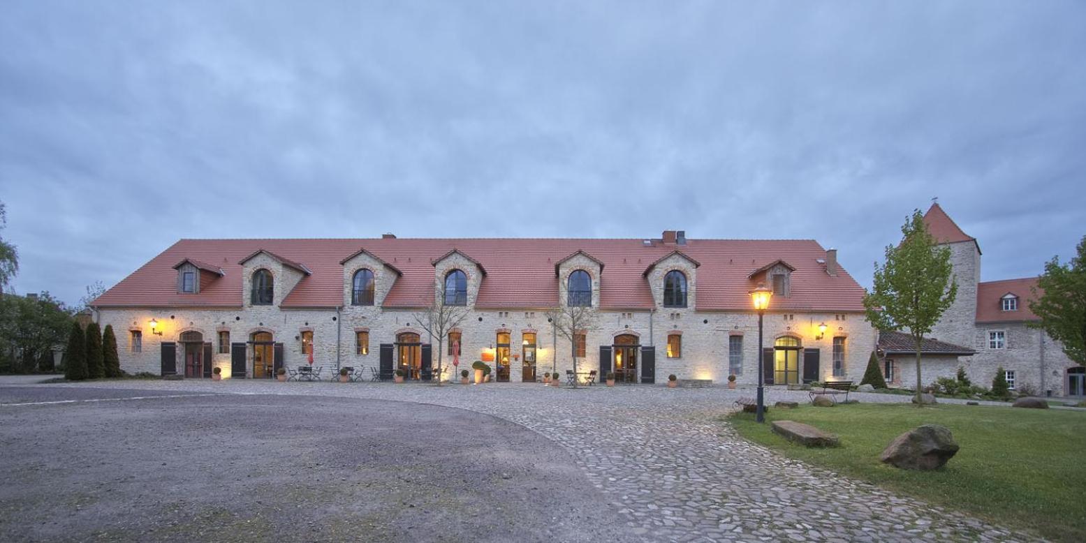 Hotel Burg Wanzleben Dış mekan fotoğraf
