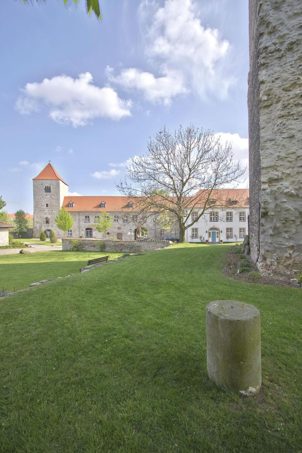 Hotel Burg Wanzleben Dış mekan fotoğraf