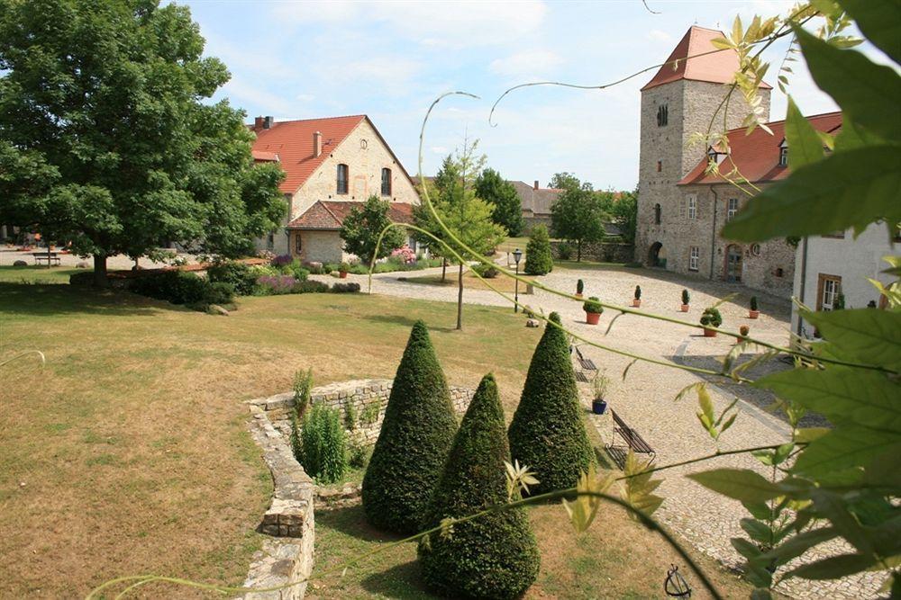 Hotel Burg Wanzleben Dış mekan fotoğraf